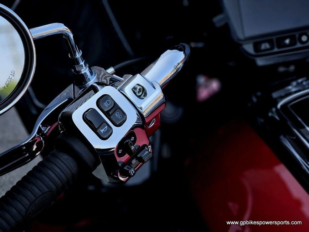 2024 Indian Motorcycle Pursuit® Limited Sunset Red Metallic