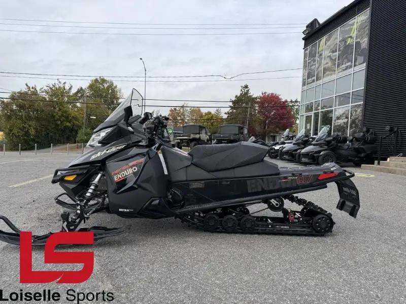 2017 Ski-Doo RENEGADE ENDURO 900 ACE 