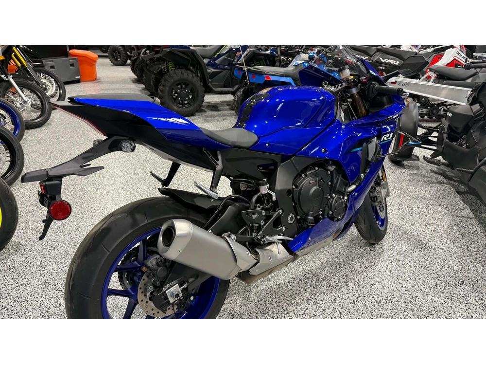 2026 Yamaha Yzr-r1 alt