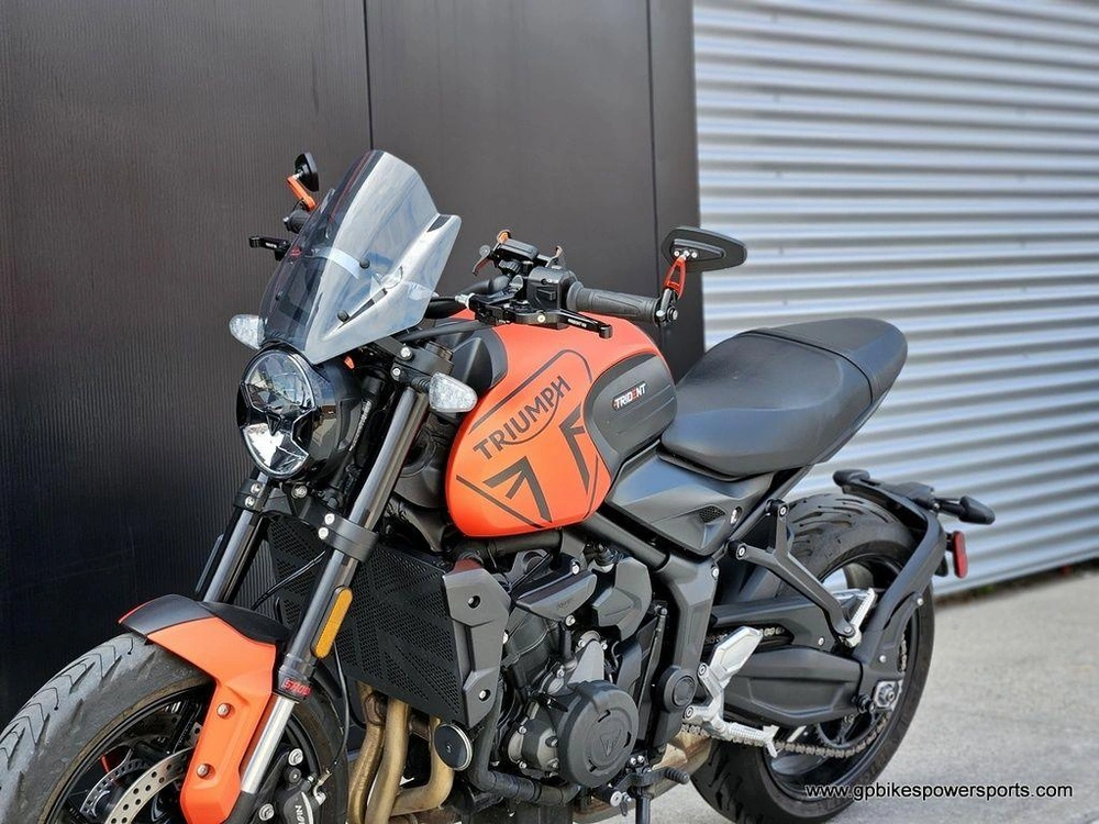 2023 Triumph Trident 660 Matte Baja Orange / Matte Storm Grey