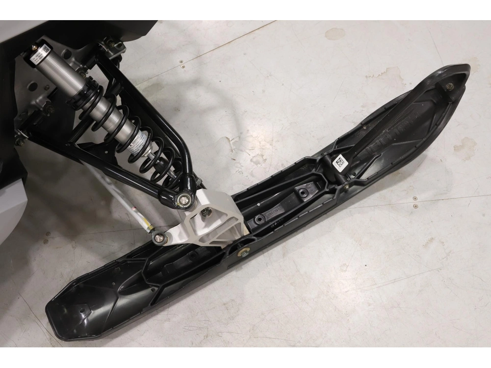 2025 Polaris 550 Voyageur Lxt 144 alt