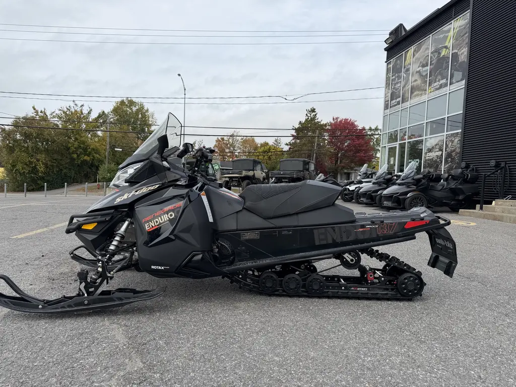 BRP skidoo enduro 2017