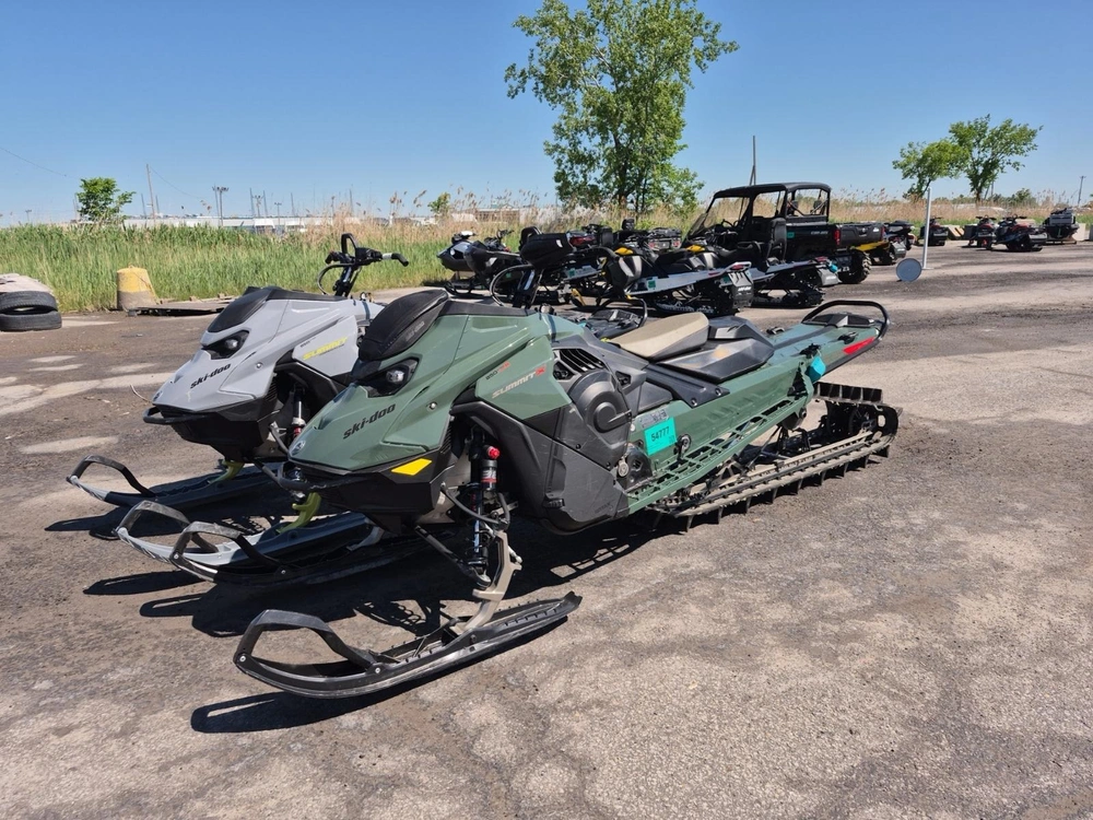 2026 Ski-doo Summit Expert 165 3" 850 Etec Turbo 10.25 Screen W/ Shot (green) alt