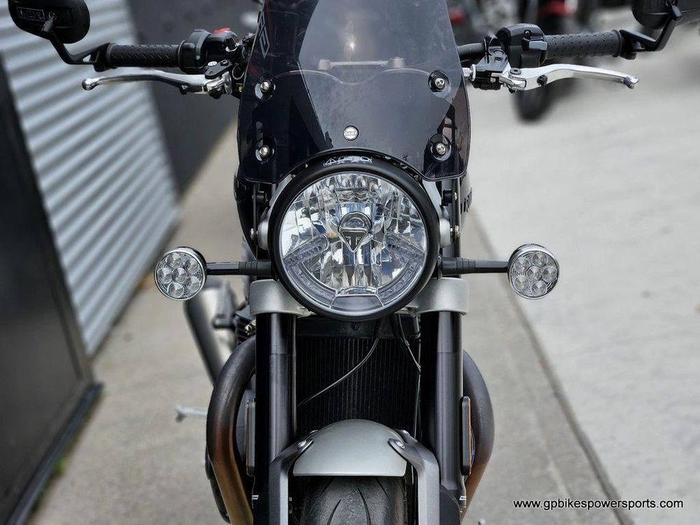 2024 Triumph Speed Twin 1200 Stealth Edition