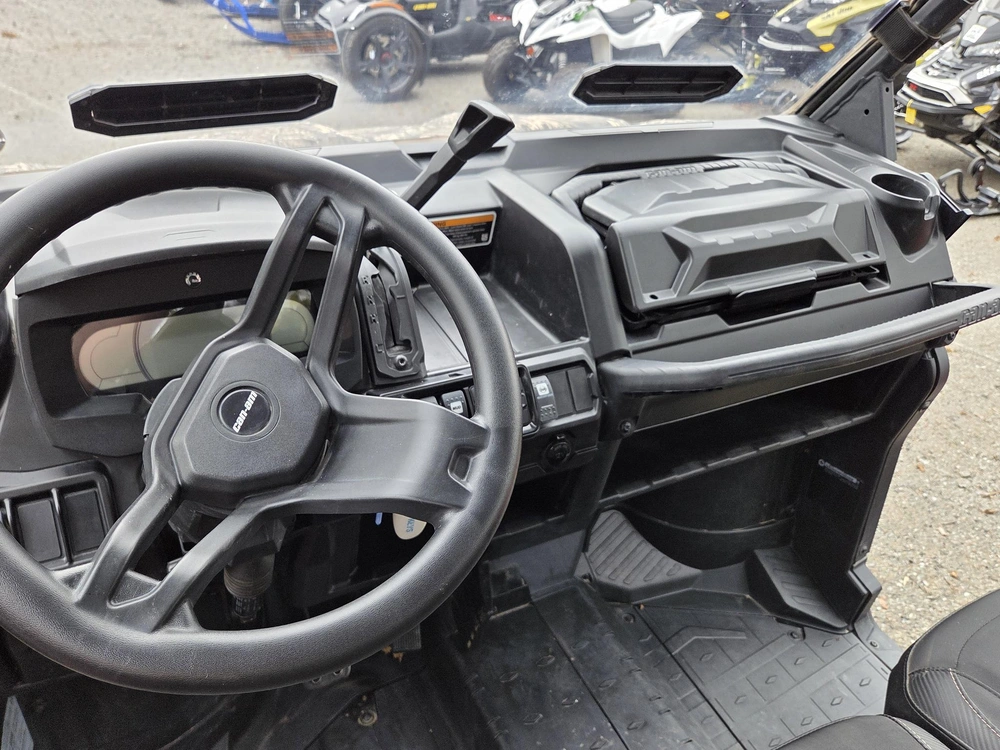 2023 Can-am Defender Max Xmr Hd10