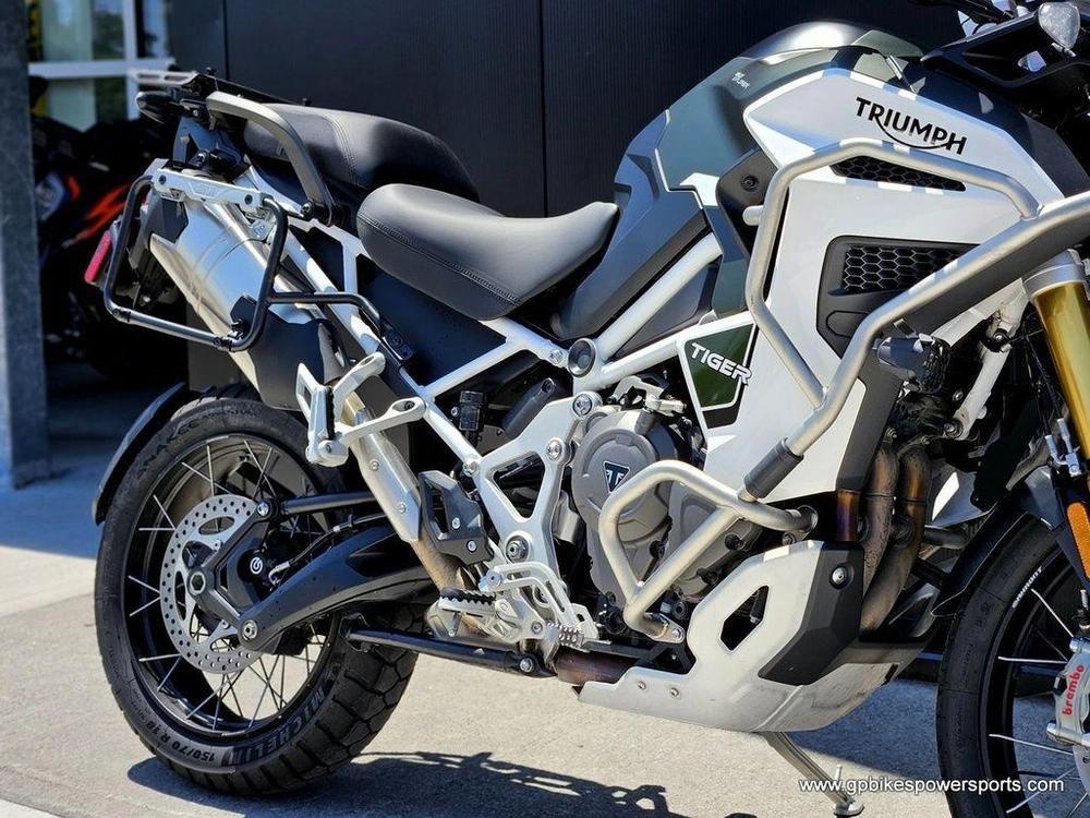 2023 Triumph Tiger 1200 Rally Explorer Matte Khaki Green