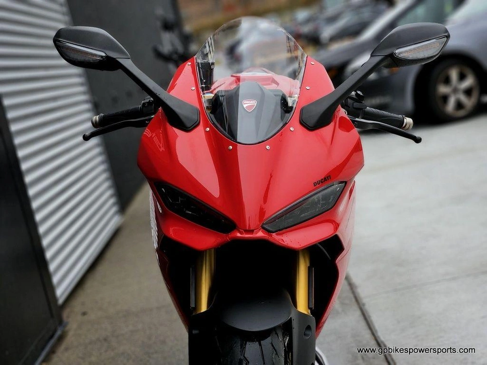 2026 Ducati Panigale V2 S Red