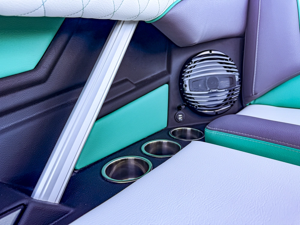 2027 Tige Boats Z3 alt