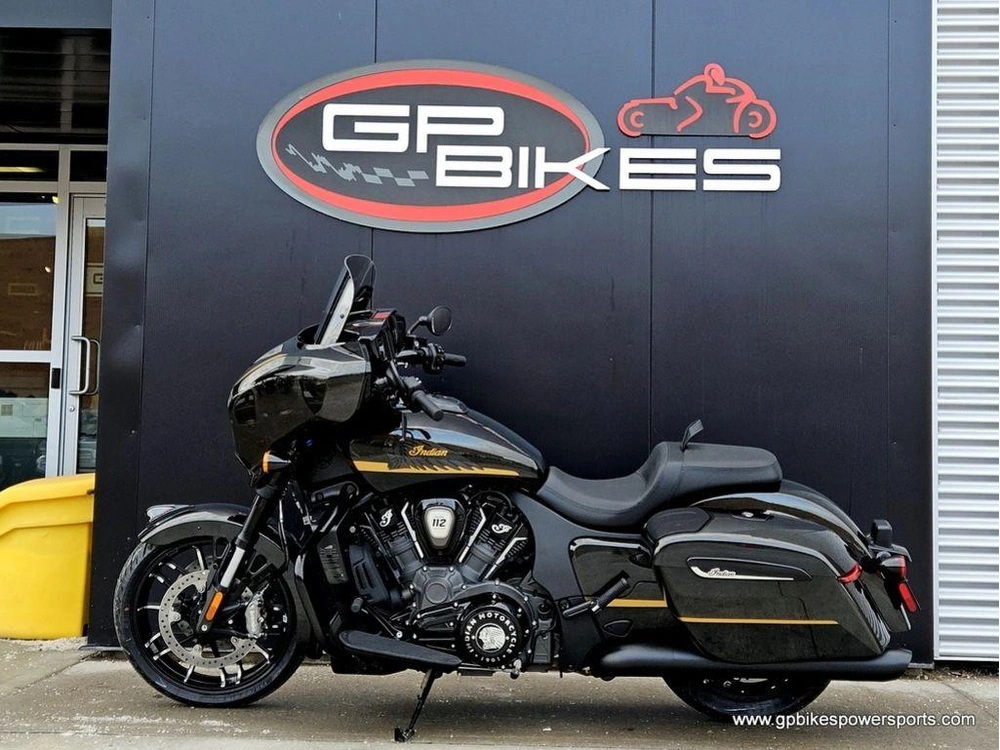 2026 Indian Motorcycle Chieftain® Powerplus Dark Horse® 112 W/powerband Black Crystal W/black Meta