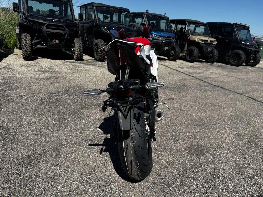 2026 Yamaha Yzf-r7 70th Anniversary Edition