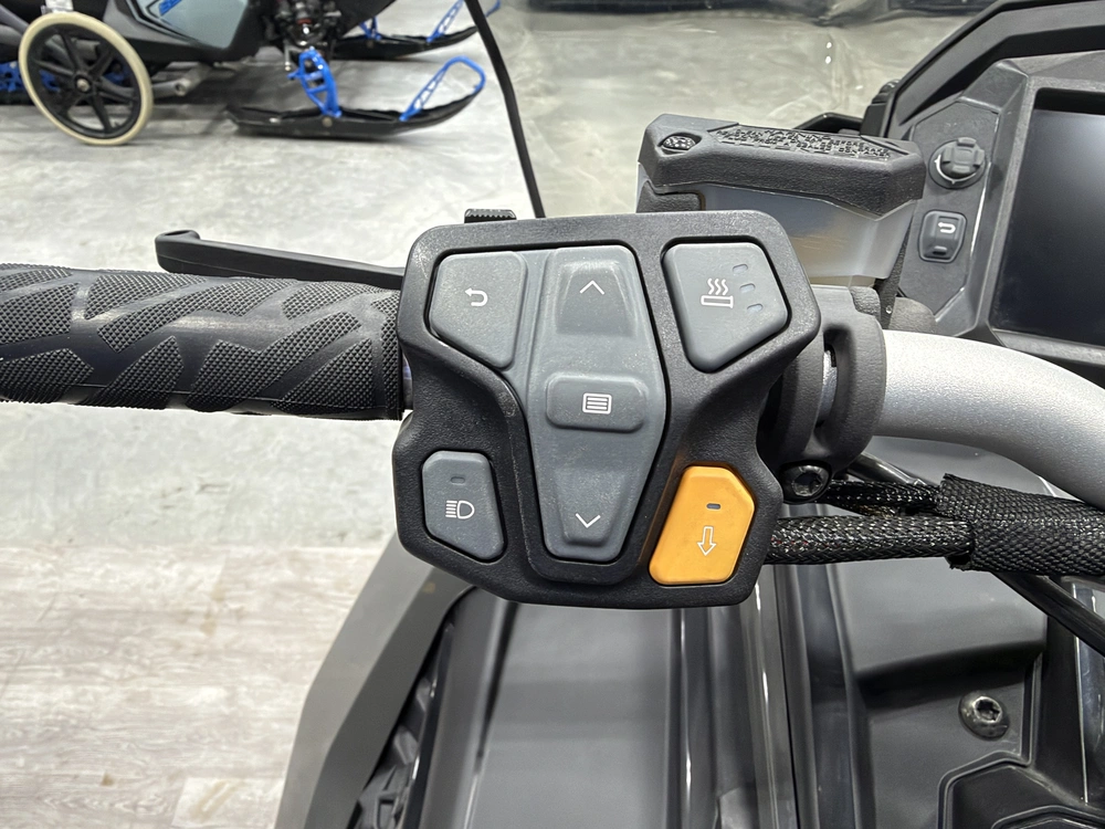 2024 Polaris 850 Indy Xc 137