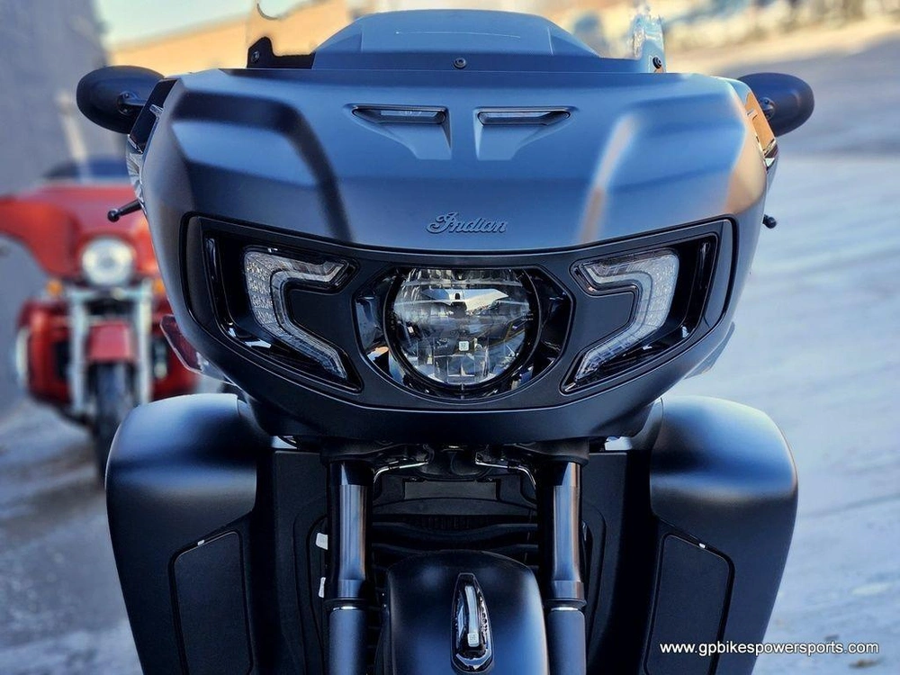 2026 Indian Motorcycle Pursuit® Dark Horse® 112 W/ Powerband Audio Black Smoke