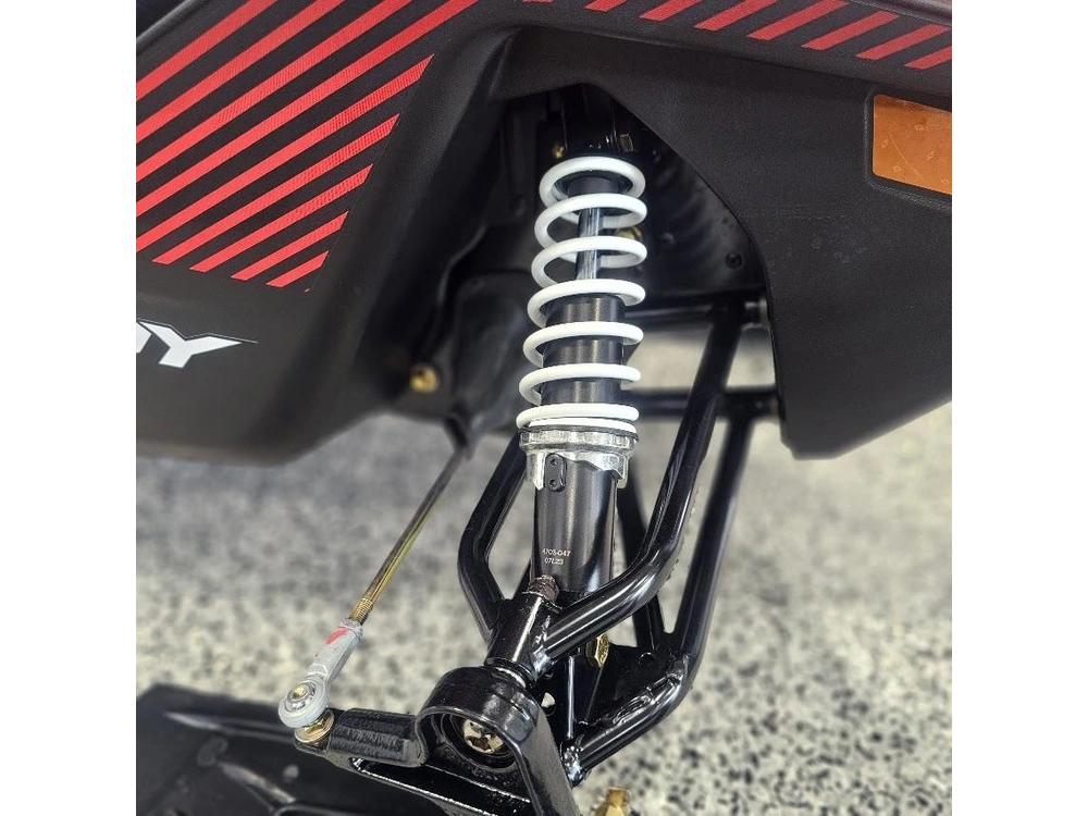 2027 Polaris Indy 200 Es