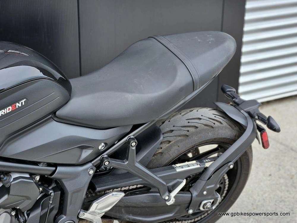 2024 Triumph Trident 660 Sapphire Black