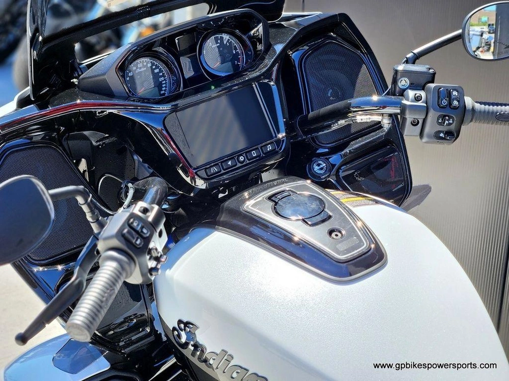 2026 Indian Motorcycle Pursuit® Dark Horse® 112 W/ Powerband Audio Ghost White Metallic With Black