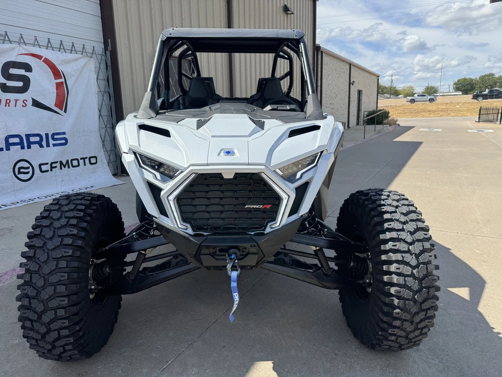 2026 Polaris Rzr Pro R 4 Ultimate Ghost White Metallic Ultimate Ultimate