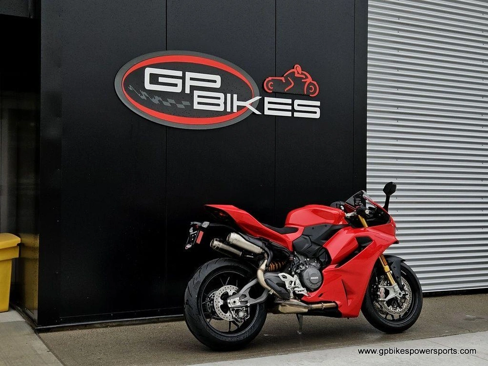 2026 Ducati Panigale V2 S Red