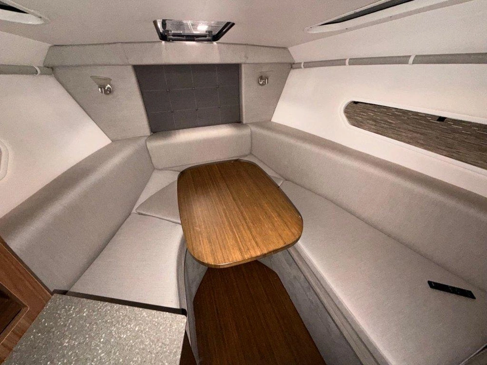 Four Winns 255 Vista 2019