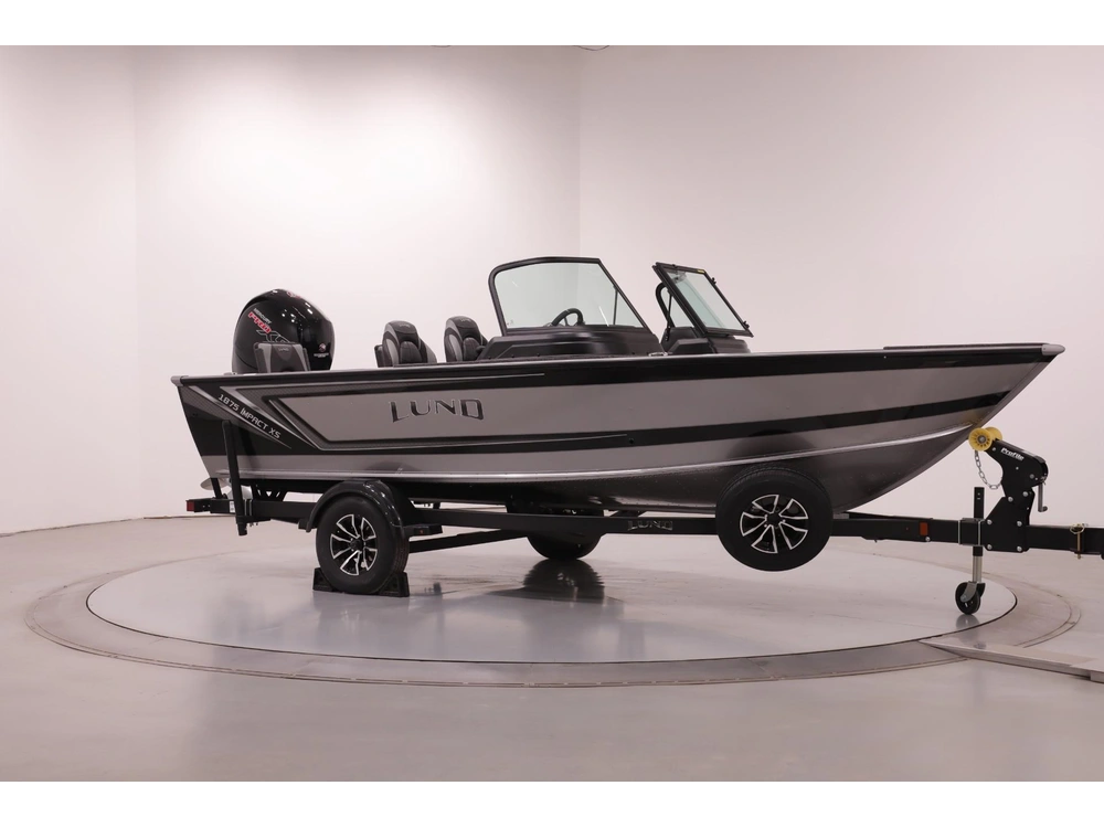 2026 Lund Boat Co 1875 Impact Xs alt