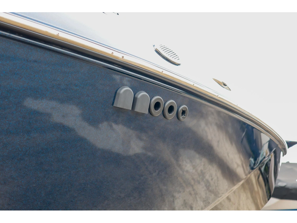 Axis T250 2027