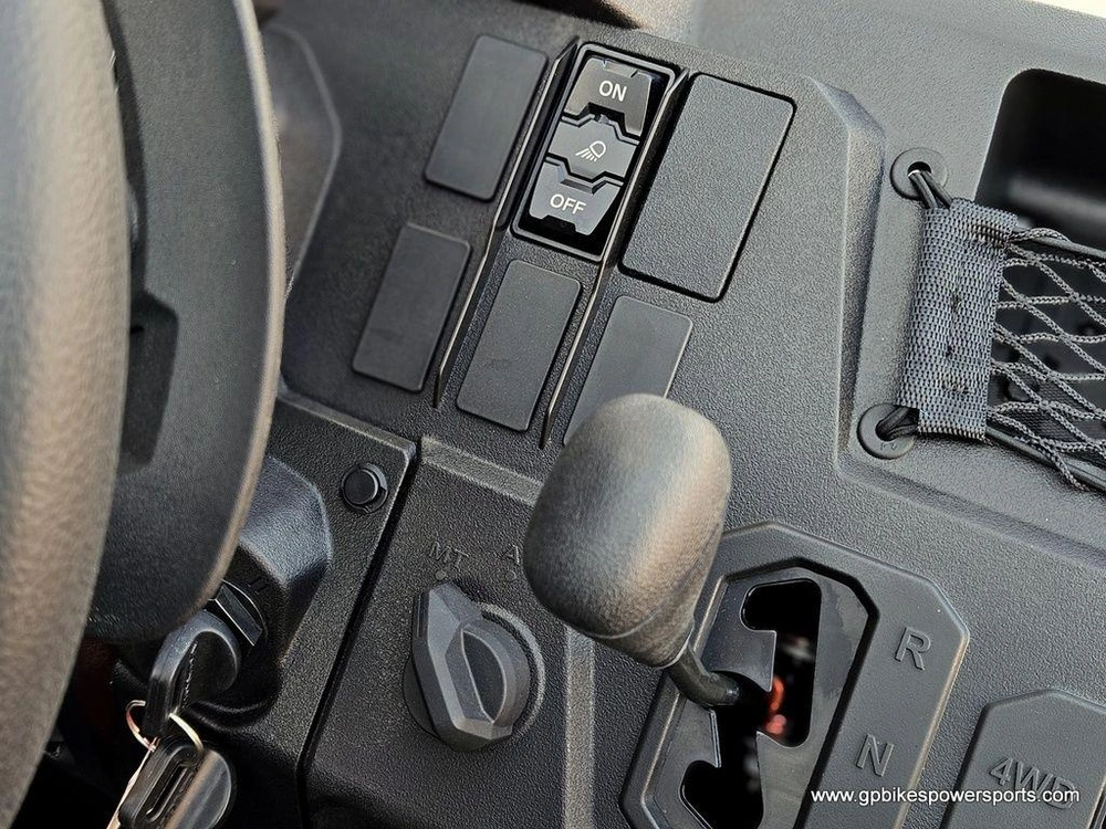 2025 Honda Pioneer 700-2p Dlx