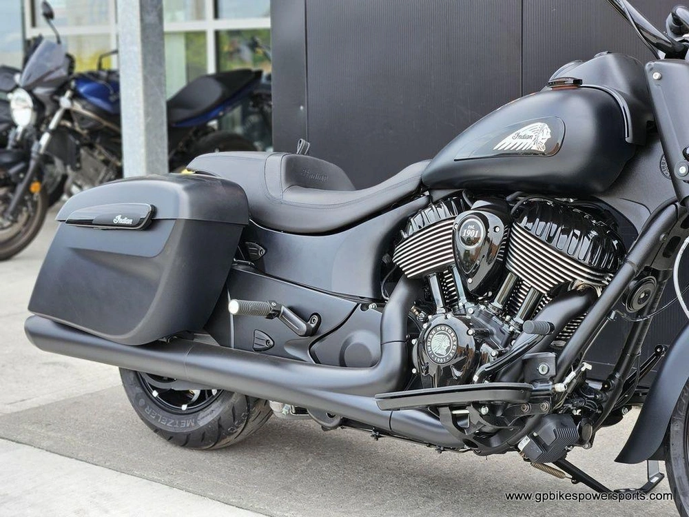 2026 Indian Motorcycle Springfield ® Dark Horse® Black Smoke