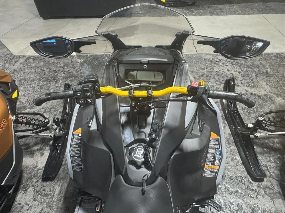 2025 Ski-doo Mxz® Adrenaline® With Blizzard® Package 850 E-tec 137 Ice R. Xt 1.25