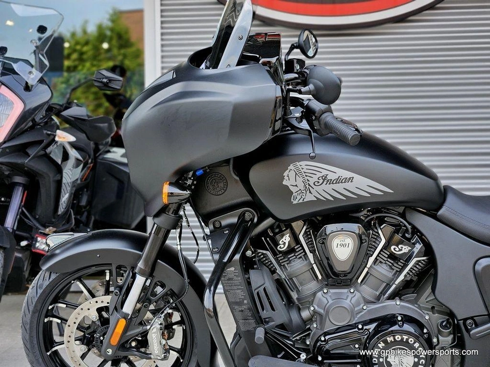 2026 Indian Motorcycle Chieftain® Powerplus Dark Horse® Black Smoke