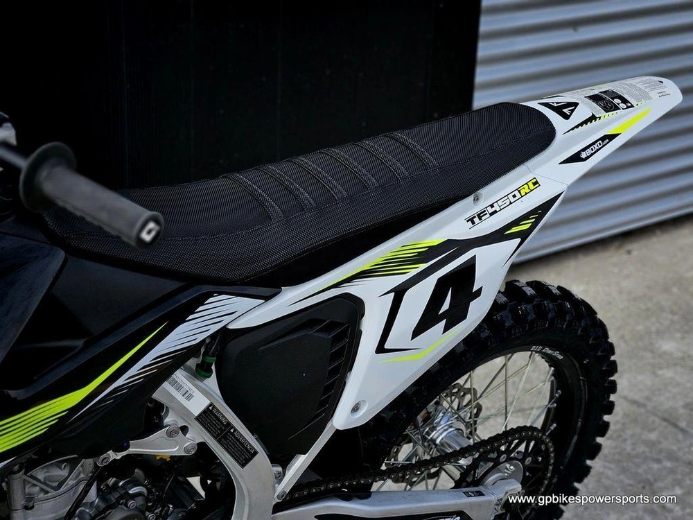 2025 Triumph Tf 450-rc Edition Jet Black/pure White