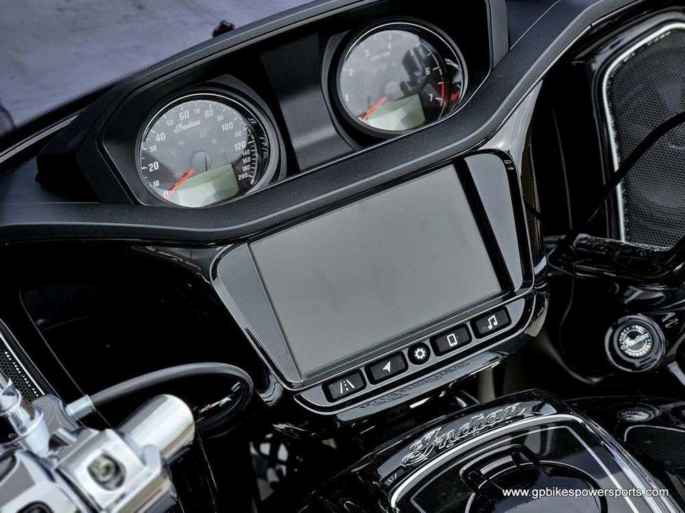2022 Indian Motorcycle Pursuit Limited With Premium Package Black Metallic