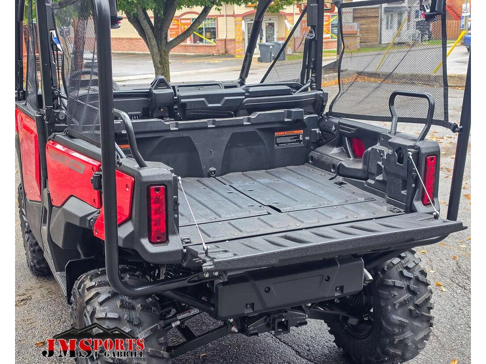 2026 Honda Pioneer 1000-5p