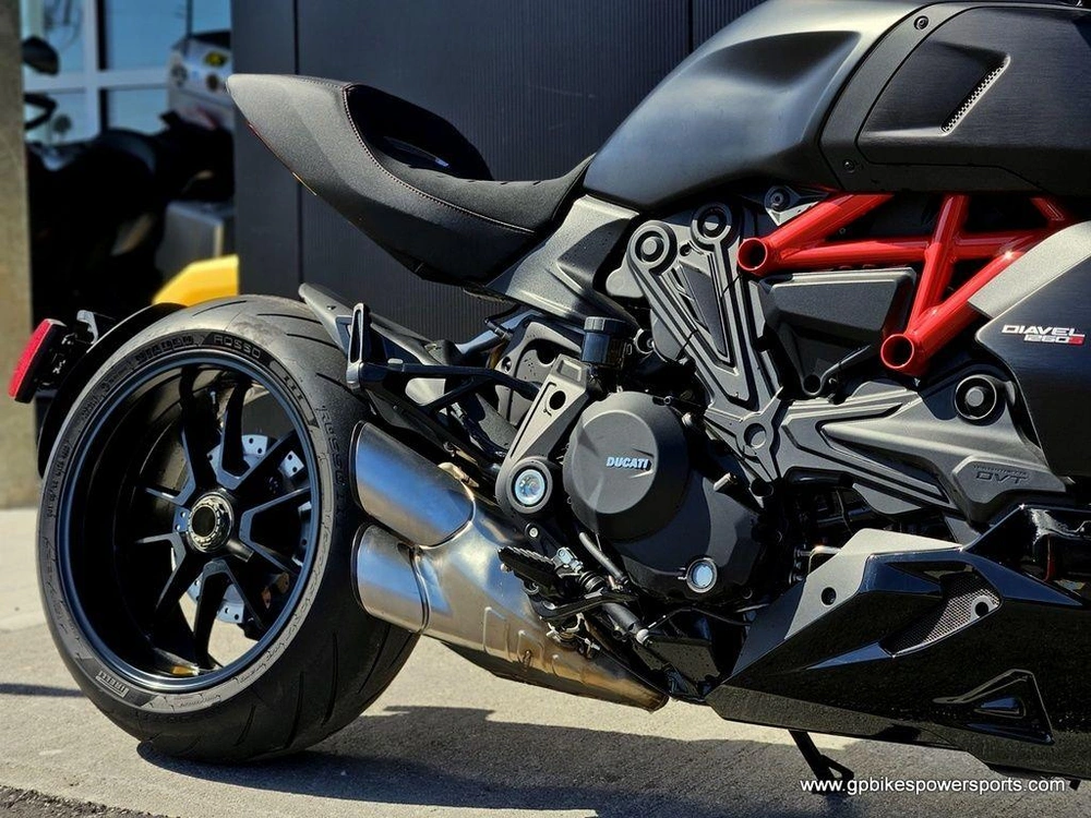 2022 Ducati Diavel 1260 S Total Black