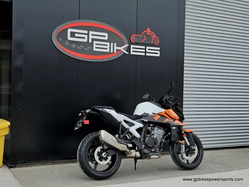 2027 KTM 990 Duke