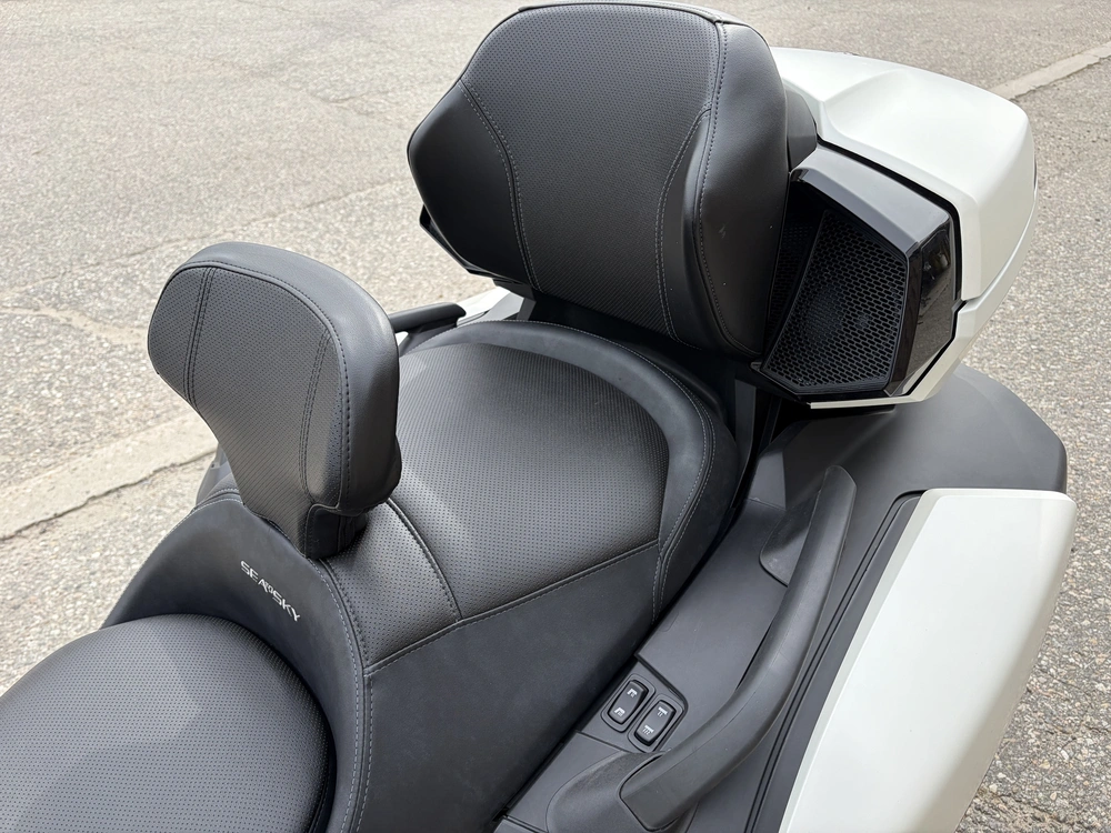 Can-am Spyder Rt Ltd Sea-to-sky 2026 alt