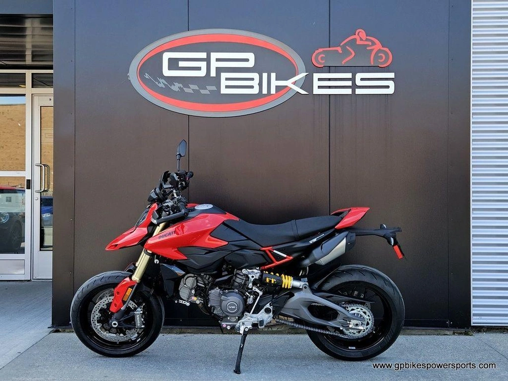 2026 Ducati Hypermotard V2