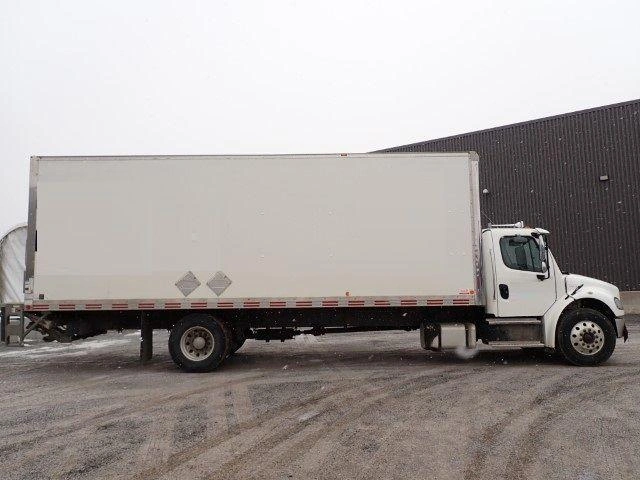 Freightliner M2106 2019