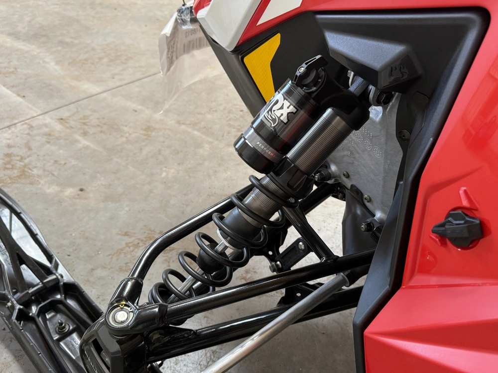 2027 Polaris 650 Switchback Xc 146 1.6 Cobra