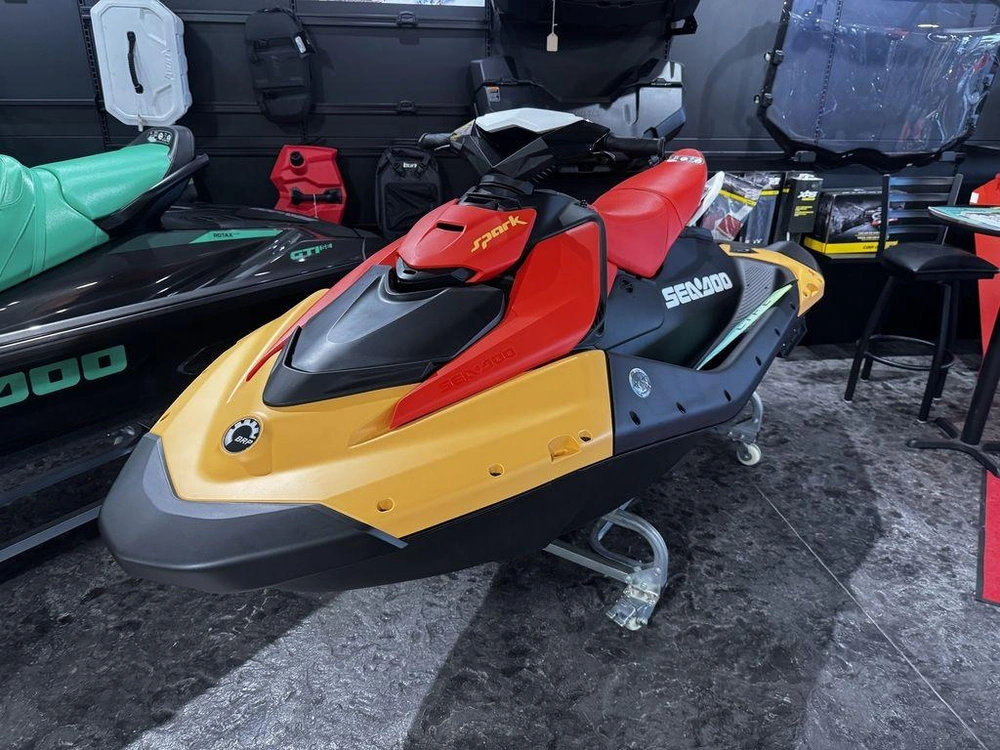 2025 Sea-doo Spark™ For 3 Rotax® 900 Ace™ - 90 Conv With Ibr