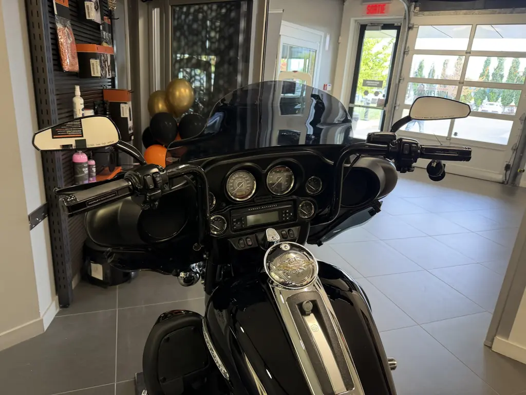 2011 Harley-Davidson Electra Glide Ultra LimitedFLHTK