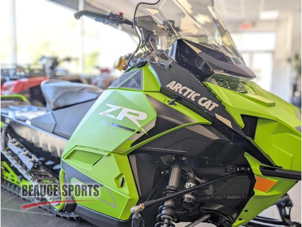 2027 Arctic Cat Zr 858 137 Eps Cn Grn Direction Assistée Suspension Fox Atac Écran Garmin El Tigre alt