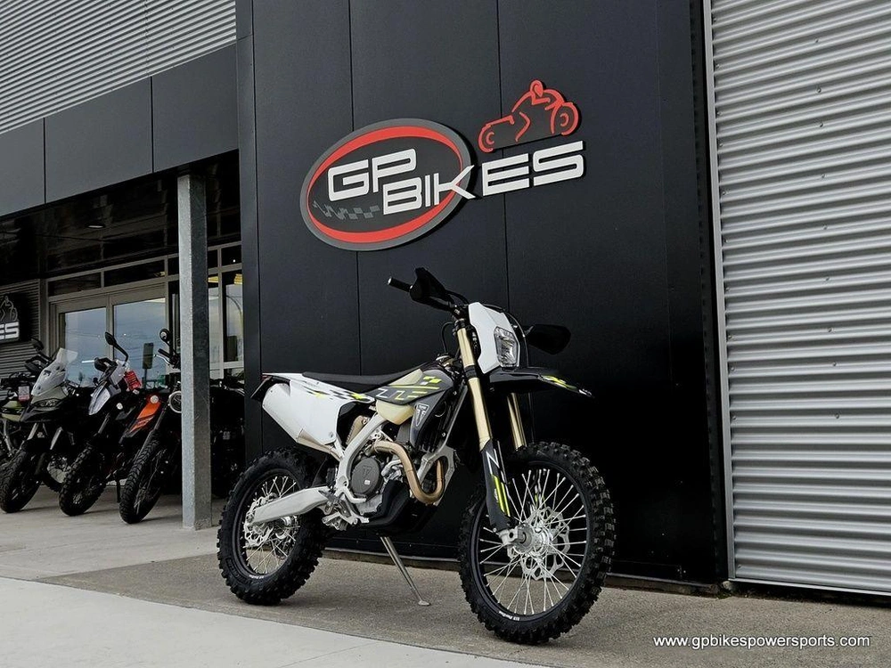 2026 Triumph Tf 450-e Jet Black/pure White