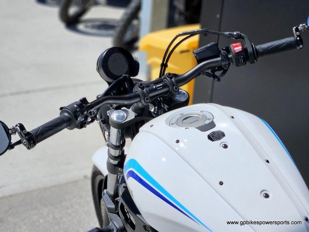 2022 Yamaha Xsr700