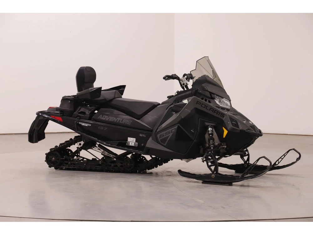 2024 Polaris 650 Indy Adventure 137 alt