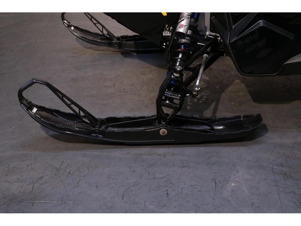 Polaris 9r Indy Xcr 137 Snowcheck (exclusif) 2027