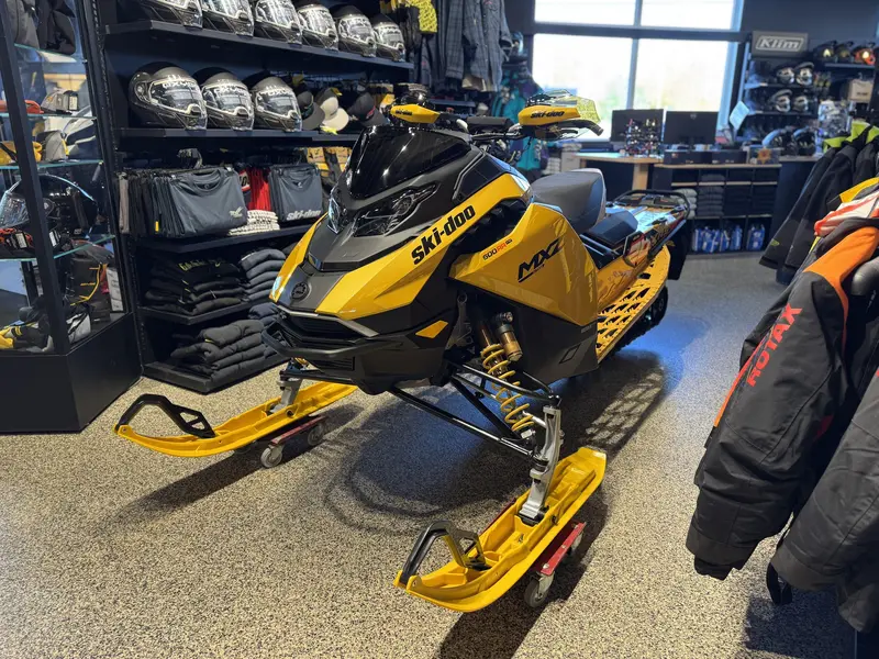 Ski-Doo MXZ XRS COMPÉTITION 600RR 2027