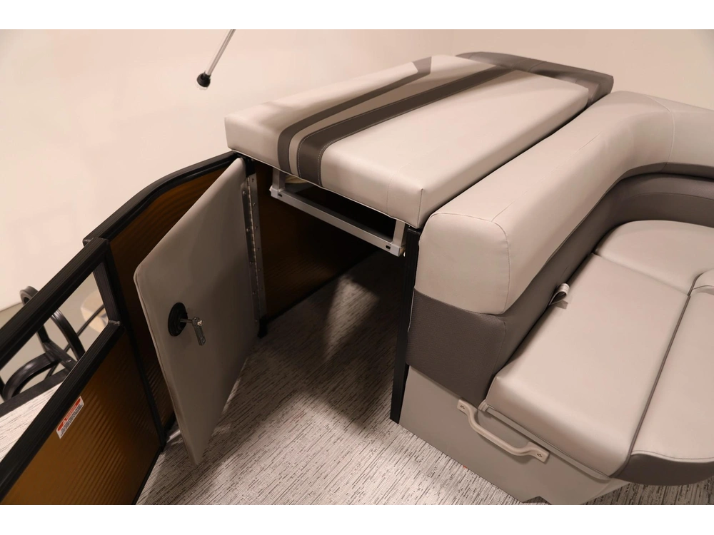 2025 Other 22 Sxlse Cruise Pontoon W/ 90hp Yamaha alt