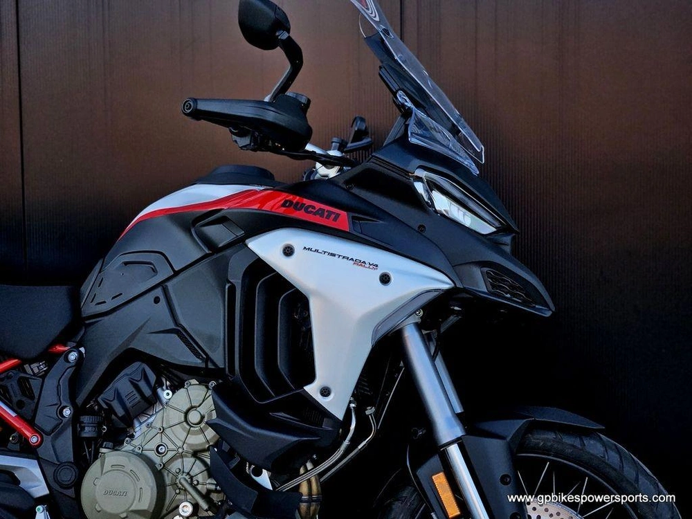 2025 Ducati Multistrada V4 Rally Travel & Radar Spoked Demo