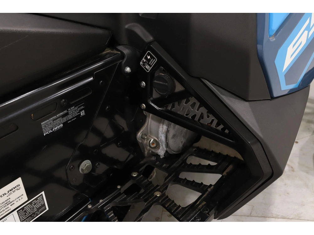 2024 Polaris 650 Indy Adventure 137 alt
