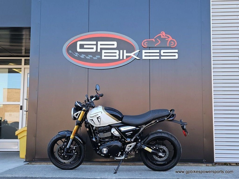 2026 Triumph Speed 400 Pearl Metallic White