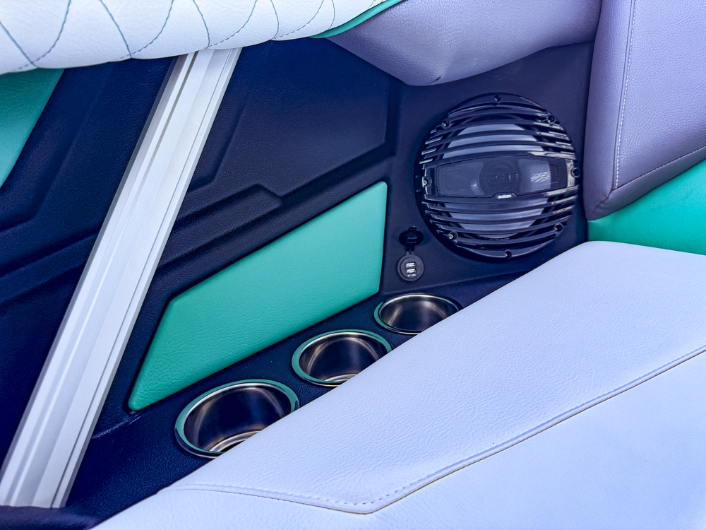 2027 Tige Boats Z3 alt